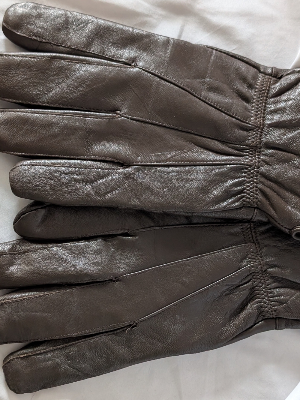 Men's Brown Leather Gloves - Classic Winter Accessory